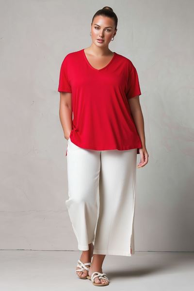 Immagine di CURVY GIRL FINE QUALITY COTTON T SHIRT